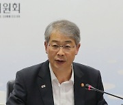 우리금융지주 차기 회장 최종 후보에 임종룡 전 금융위원장