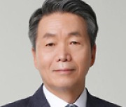 尹, 인권위 상임위원에 김용원 임명