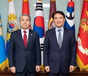김진태 지사, 국방부 장관과 군납 수의계약 유지 방안 논의