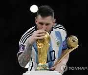 메시, 다음 월드컵 가능성 열어둬..."축구 즐길 수 있을 때까지"