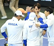파이팅 다지는 한국 대표팀 선수들[포토]