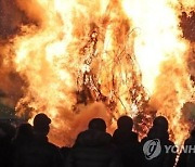 '산불 위험' 강원도, 동해안 정월대보름 행사장 기동 단속