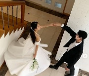 나인뮤지스 민하, 5월 결혼…"선물처럼 찾아온 사람"