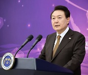 尹대통령, '윤핵관' 단어 쓴 安에 "나에 대한 공격"