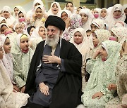이란, “이슬람 혁명 기념일”이라며 히잡 시위대 등 수만명 사면