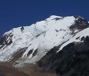 산에서 추락사한 아르헨 20대 女 시신, 42년만에 빙하 속에서 발견