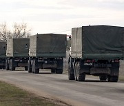 “중국, 러시아에 군수물자 공급… 우크라 침공 우회 지원”