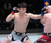 ‘코리안 슈퍼보이’ 최두호, UFC 복귀전 아쉬운 무승부