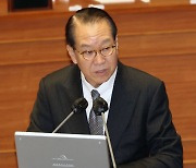 [포토]대정부질문, '답변하는 권영세 장관'