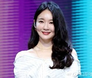 강민경 父·오빠, '12억' 부동산 사기 혐의로 피소…소속사 입장은