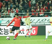 韓 축구대표팀 새 감독… 데뷔전 상대는 '콜롬비아'