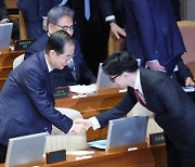 한덕수 총리, 野감사원법 개정안에 "잘못된 것은 역사 심판 받는다"