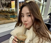 '소식좌' 산다라박, 커피는 다 마실까?…"한국 귀국하는 날"