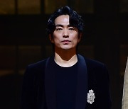 [TEN 포토] 정문성 '김유정과 18살 나이 차 크게 문제되지 않는다'