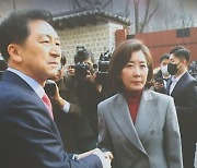 나경원 손잡은 김기현…“완주” 외친 안철수