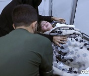 병원에서 치료받는 시리아 어린이