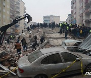 정부, '형제국' 튀르키예 지진에 구호대 110명 파견… '역대 최대'