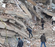 "튀르키예 지진 사망자 최대 1만명에 이를 수도" 美 지질조사국