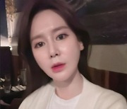 '안정환♥' 이혜원 "전화기 끄고 하루만 쉬고 싶어"…슈퍼 워킹맘의 호소