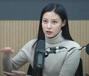 "남자로 태어나 다행""아름답다"…조민 외모 극찬한 친야 인사들