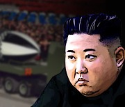 北 열병식서 고체연료 ICBM 내놓나… 한 달째 잠행 중인 김정은 연설 주목