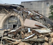 튀르키예 안디옥개신교회, 강진으로 완전히 붕괴