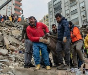 튀르키예 지진에 두팔 걷은 韓..“최대한 빠른 시기 군수송기 급파”