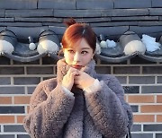 '우왁굳♥' 김수현 아나, 엄마 됐다 "5일 출산…소중해서 만지지도 못해"