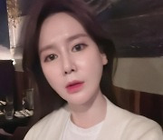 ‘안정환♥’ 이혜원, 워킹맘 피로 호소...“피부 뒤집어져”