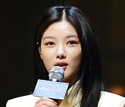 [포토] 김유정, 첫 연극 ‘셰익스피어 인 러브’