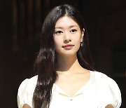 미모 뽐내는 정소민