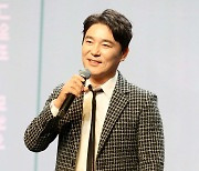 [포토]미니앨범으로 돌아온 가수 임창정