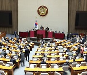 "의회주의 포기"…이상민 탄핵 가결에 분노한 대통령실