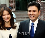 경찰, '심은하 연예계 복귀설' 유포 제작사·대표 수사 착수