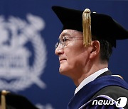 4년 임기 서울대학교 총장 취임하는 유홍림 신임 총장
