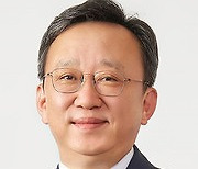 '진옥동의 복심' 신한은행장 내정자 정상혁은 누구…전략·재무통