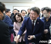 안철수, 경기지역 돌며 외부행보 재개…"수도권 170석 달성"(종합)