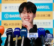 황선우 "올해 가장 중요한 아시안게임, 첫 단체전 金 따고파"