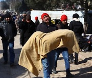 튀르키예 지진 1만1200명 숨져... “최악땐 사망 10만명” 전망도