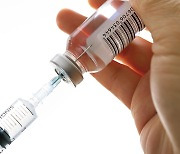 엔데믹 전환 시작… 고위험군 관리 중요해져 2가 백신으로 예방을