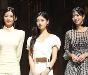 TV actors Kim Yoo-jung, Jung So-min make theater debut with ‘Shakespeare in Love’
