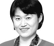 [Column] Japan takes a small step forward in history