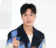 이민호 ‘하트 받아줄래?’ [MK포토]