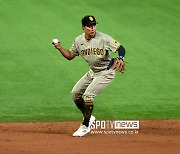 '유격수 내준' 김하성, MLB 규칙 바뀌면 가치 급상승?