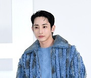 [T포토] 이수혁 '조각 미남'