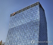 SKT 작년 영업익 1조6천억원…"올해 챗GPT 접목 에이닷 출시"(종합)