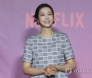 발랄해진 김옥빈의 첫 로맨틱 코미디…넷플릭스 '연애대전'
