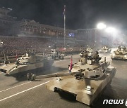 건군절 75주년 열병식에 동원된 신형 추정 북한 탱크들