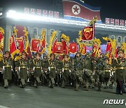 북한, 건군절 75주년 기념 열병식 개최…각 군종별 종대 행진