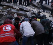 지진에도 서방 제재에 고립된 시리아, EU에 지원요청